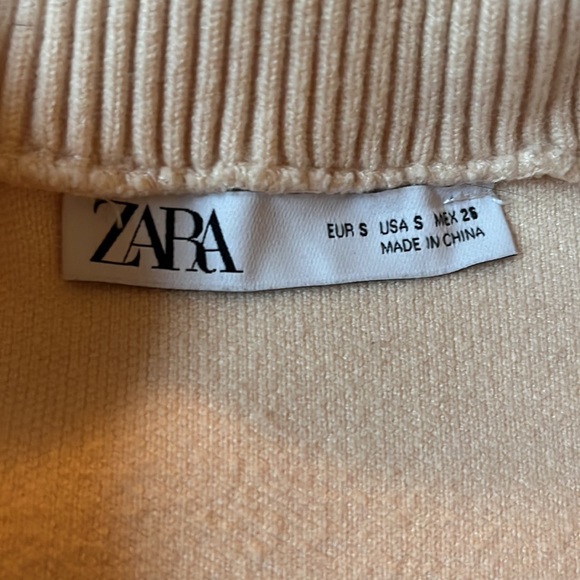 Zara Sweater - Picture 2 of 2